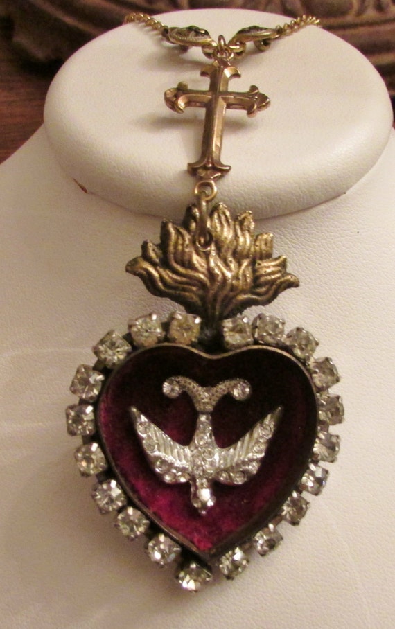 Sacred heart reliquary necklace rhinestone swallow ex voto one