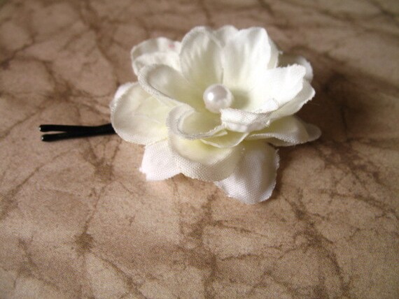 Tiny White Wedding Star Flower Bobby Pin Fabric by PrettyPigDesign