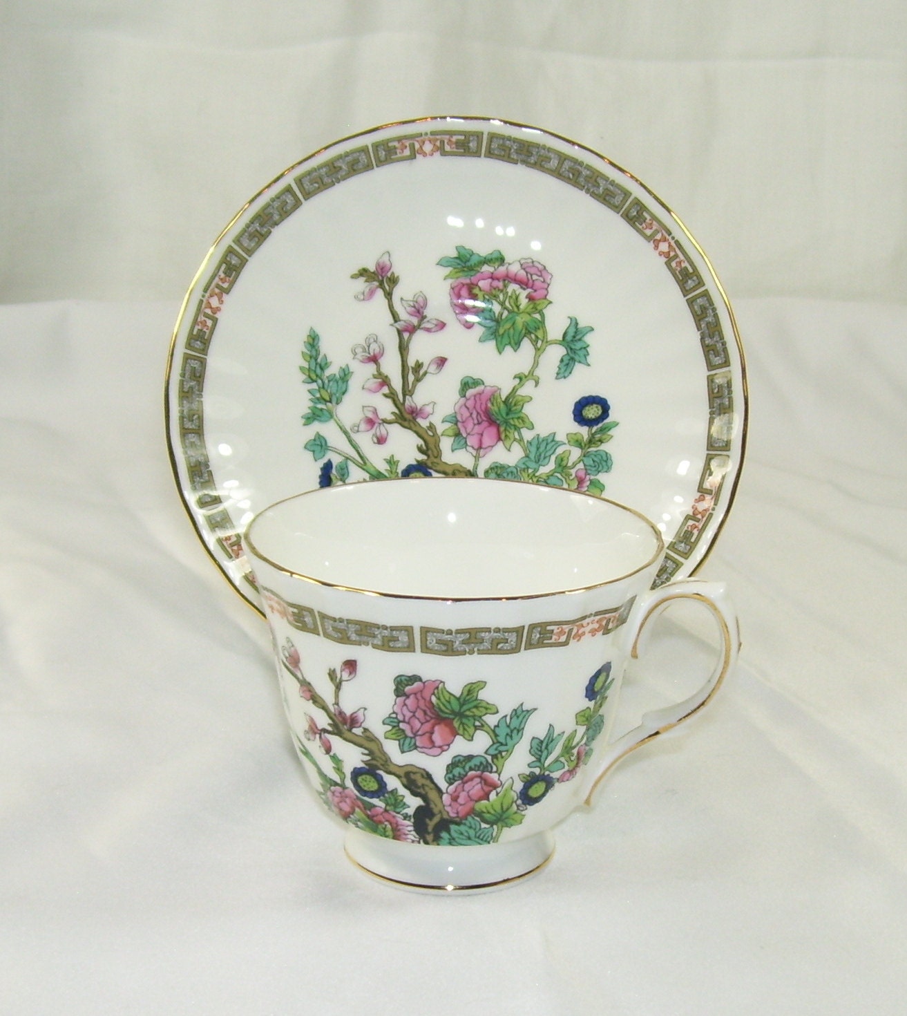 vintage-duchess-england-bone-china-teacup-and-saucer-asian