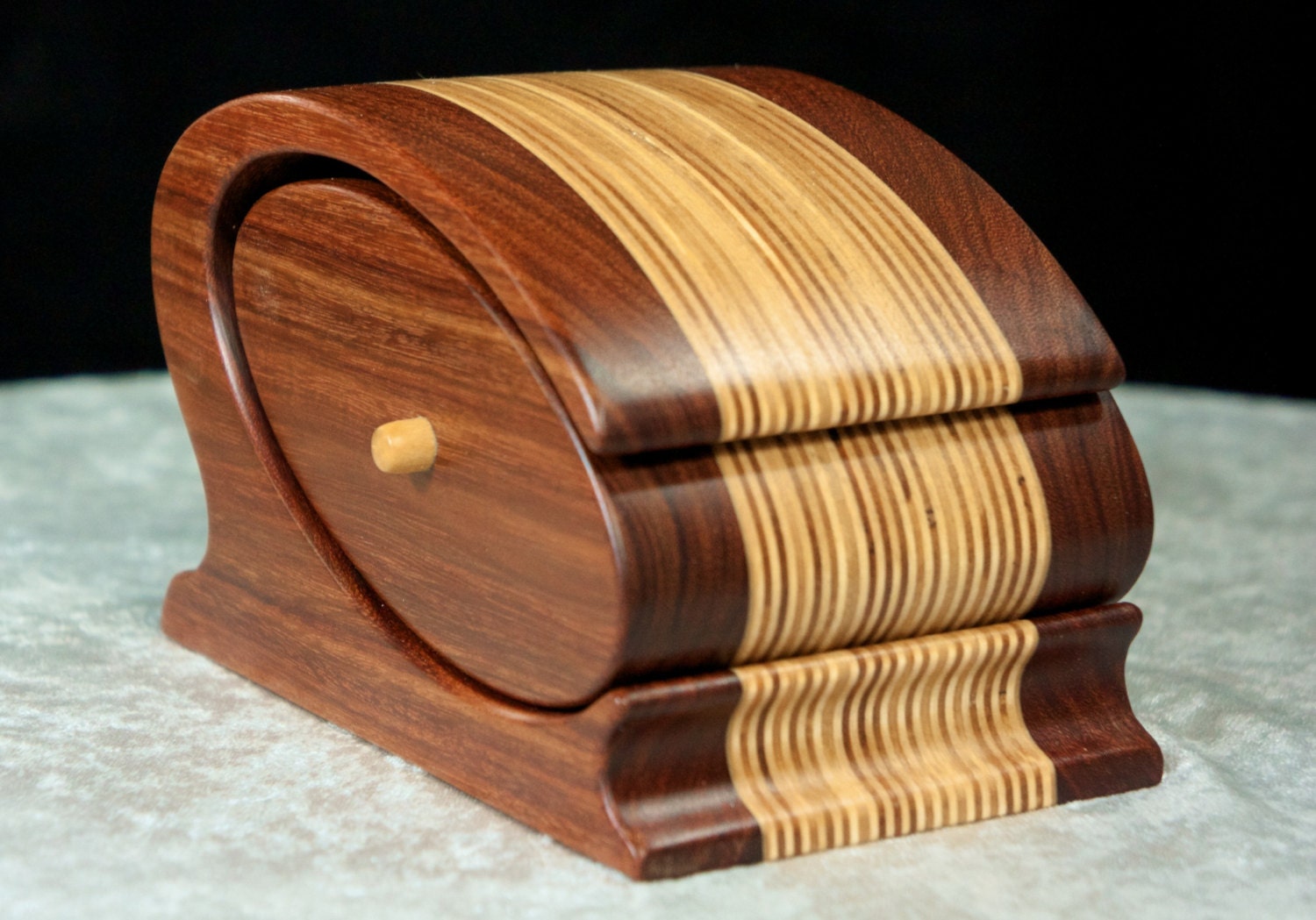 Stylish Wooden Keepsake / Jewelry Bandsaw Box
