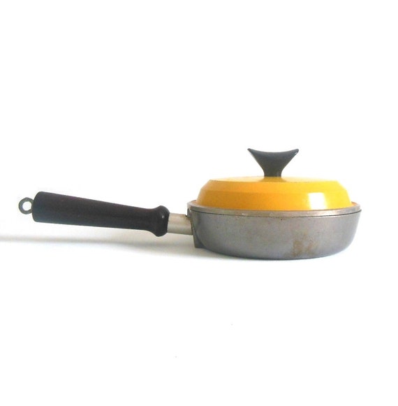 Club Aluminum Cookware Skillet Harvest Gold Wood Handle