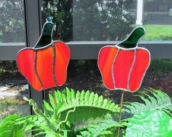 Stained Glass Vivid "Red Bell Pepper" Garden Plant Stake/Garden Marker with Black Patina or Silver Finish