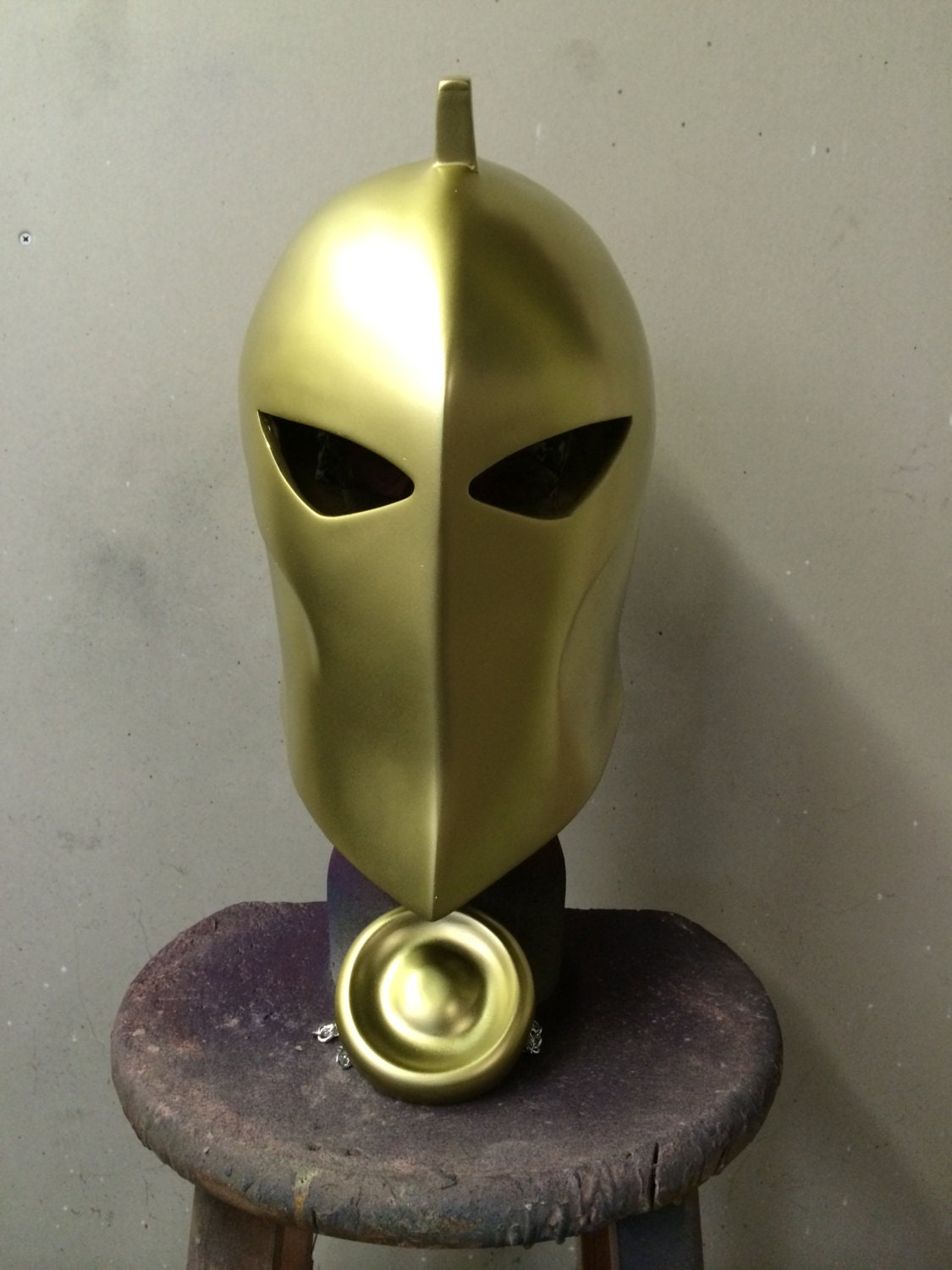 1:1 Scale Golden Age Dr Fate helmet & Medallion