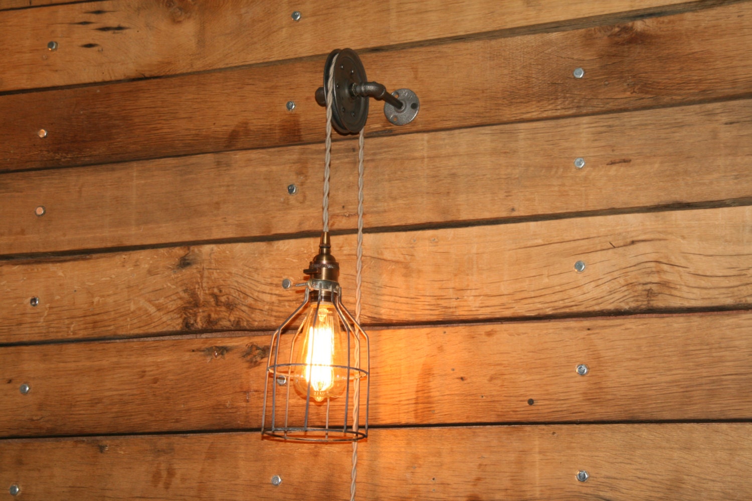 2Pcs Industrial Pendant Light Pulleys - Vintage Black Iron Pulley Wheels For DIY Plug-in Hanging Lights, Ceiling Or Wall Mount