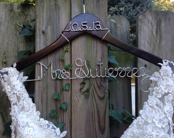 Wedding Dress Hanger with Date, Bride Hanger, Name Hanger, Bridal Gown Hanger, Personalized Bride Gift, Bridal Shower, Engagement, Wedding