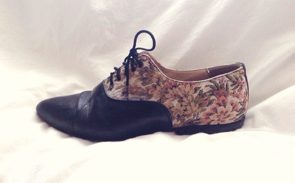 Floral Tapestry and Leather Shoes // size 37