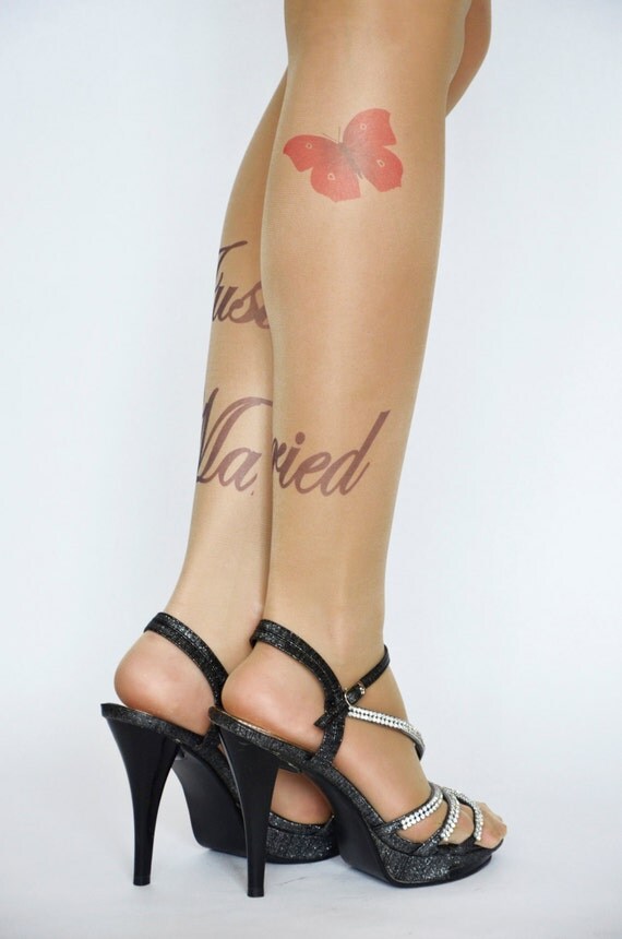 do you have to wear nylons to a wedding