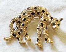 Popular items for leopard brooch pin on Etsy