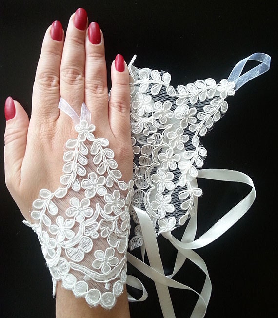 Bridal Gloves Bridal Lace Gloves fingerless gloves bridal