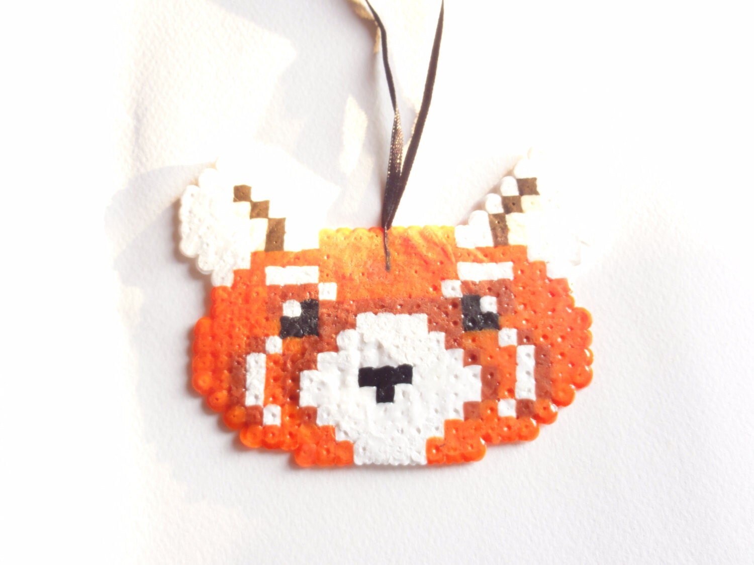 Panda roux en pixel art perles à repasser à par Nostalgeek sur Etsy