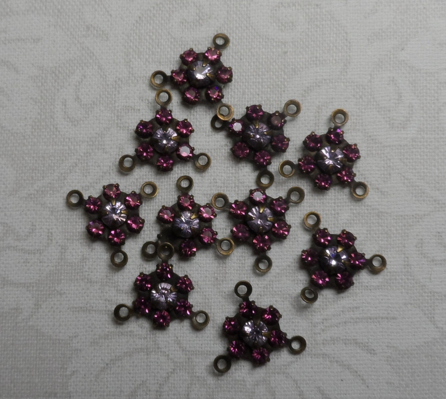 Swarovski crystal rhinestone 8mm- mini clusters with 3 rings,tanzanite
