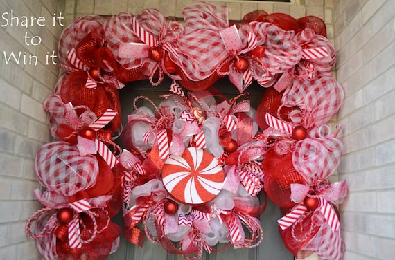 Items similar to 9ft Christmas Garland you pick colors and theme on Etsy