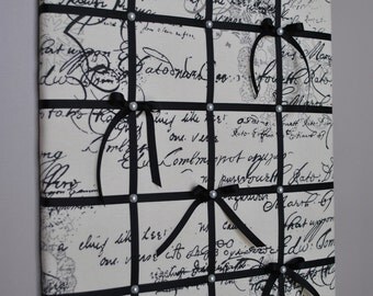 Memo board, memory board, vision board, fabric memo board, French memo board, photo board, notice board, French script, Paris, fabric wall