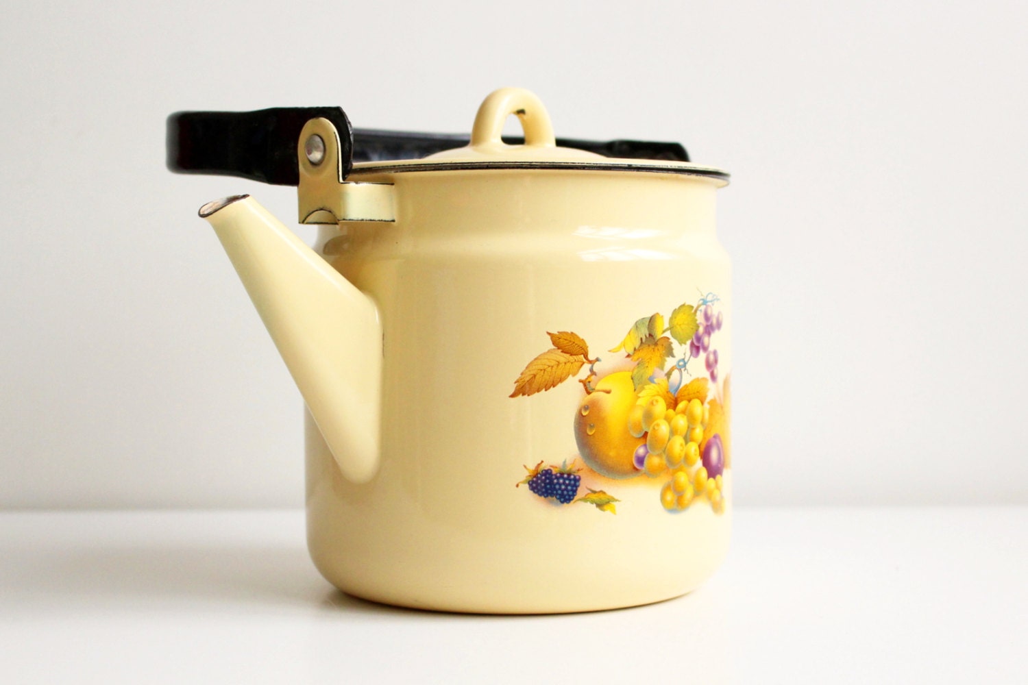 Soviet Vintage Enamel Kettle, Pale Yellow Enamel Bucket with Lid and