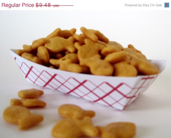 ON SALE 75 Small Retro Red Plaid Food Tray for Parties, Showers or Wedding, Candy Buffet Il_570xn