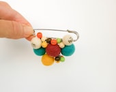 Safety pin brooch with felted and plastic beads, Multicolor brooch, Woolen balls, Gift for mom, Charm brooch, Summer trends, Bag accessories