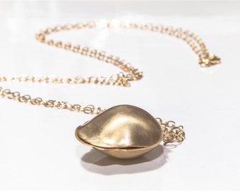 Gold Shell Locket Necklace , Ocean Seashell Locket Necklace , Nautical Jewelry , Mermaid Necklace , Seashell Pendant