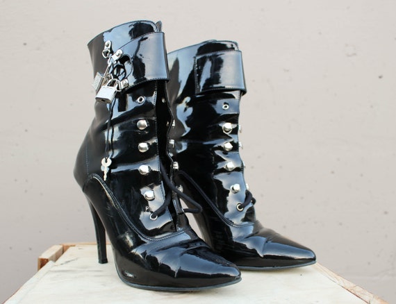 90s BDSM pumps // super high heel witch pointy lace up ankle