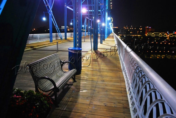 Walnut Street Bridge, Chattanooga, Tennessee скачать