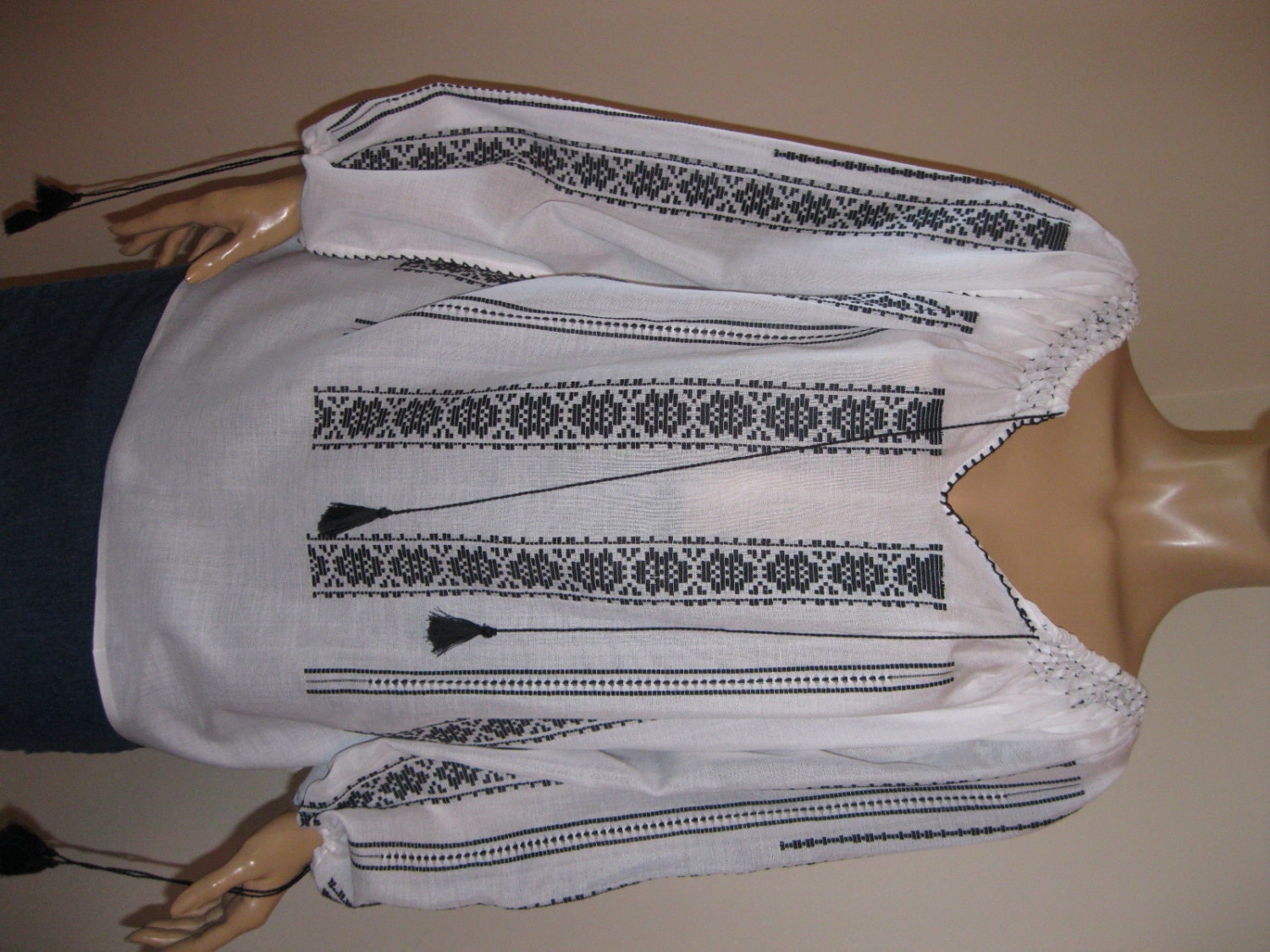 Hand made Romanian peasant blouse size XL / XXL black