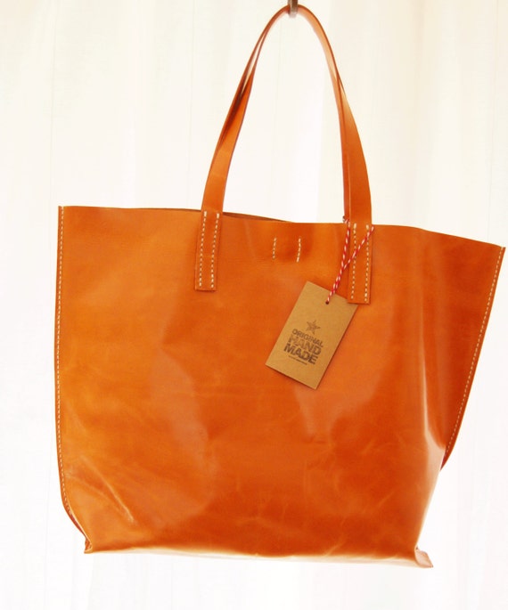 Tote bag leather handmade. Made in Spain with genuine luxury