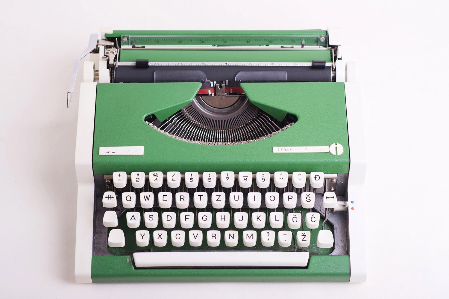 Green Typewriter UNIS tbm Olympia Traveller De Luxe – Vintage