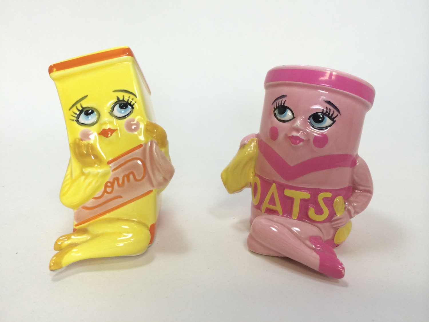 Kitchen Kabaret Corn And Oats Salt And Pepper Shakers The