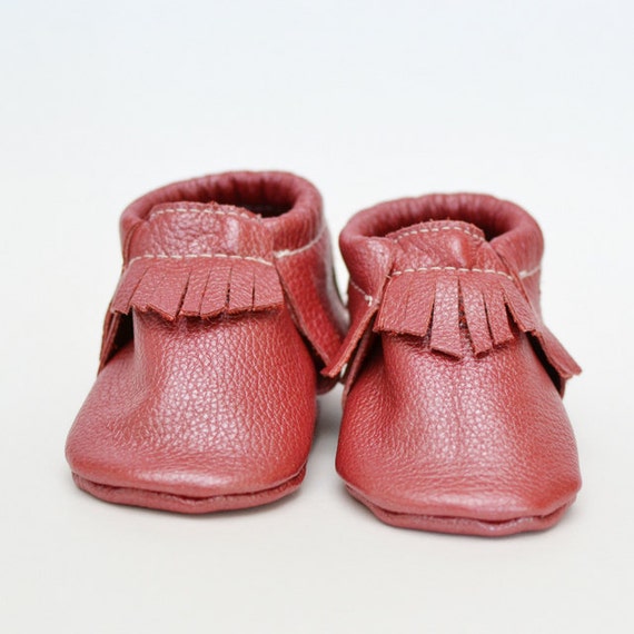 Red Metallic Classic Fringe Leather Moccasins