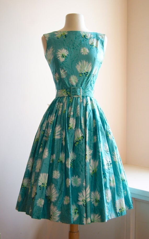 vintage 1950 s dress alfred shaheen cotton hawaiian vintage 50s alfred shaheen hawaiian print sun dress vintage 1950 s dress alfred shaheen cotton hawaiian vintage 50s alfred shaheen hawaiian print sun dress