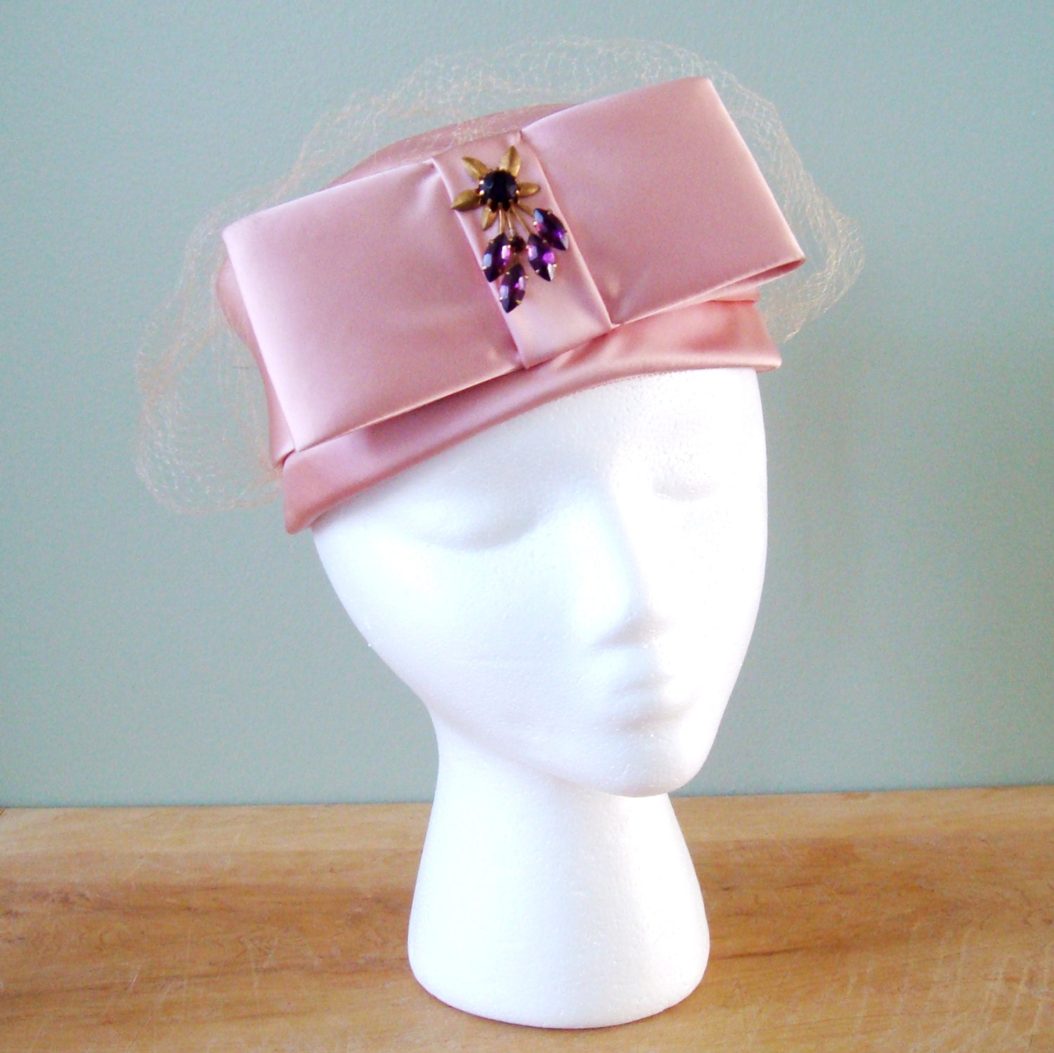 Pink Satin Pillbox Hat Vintage 1960s Pink Satin Pillbox Hat