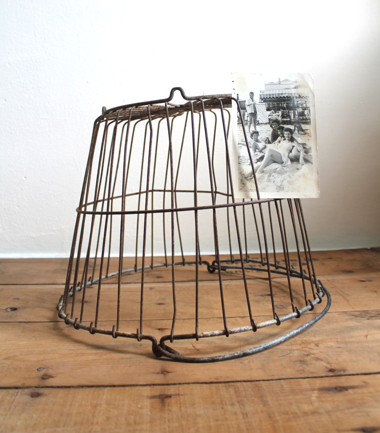 Vintage Rustic Metal Wire Farm Egg Basket by TheElmsVintage