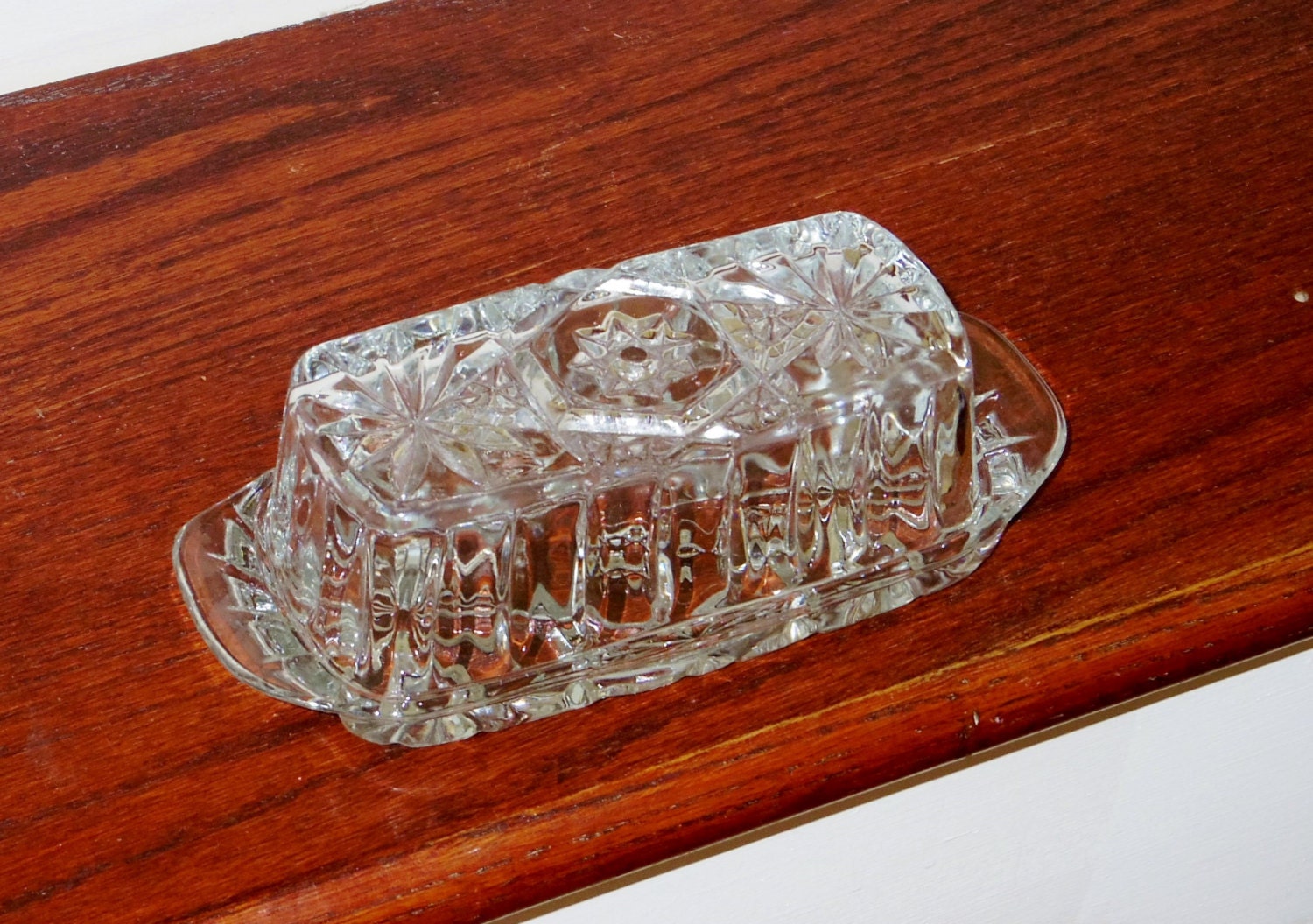 ANCHOR HOCKING Fan Star Pressed Crystal Butter Dish with Lid