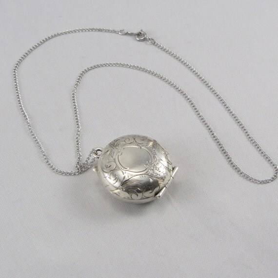 Vintage Sterling Silver Coin Holder Locket by zestfulvintage