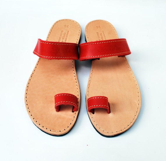 Red toe ring sandals, handmade women leather sandals