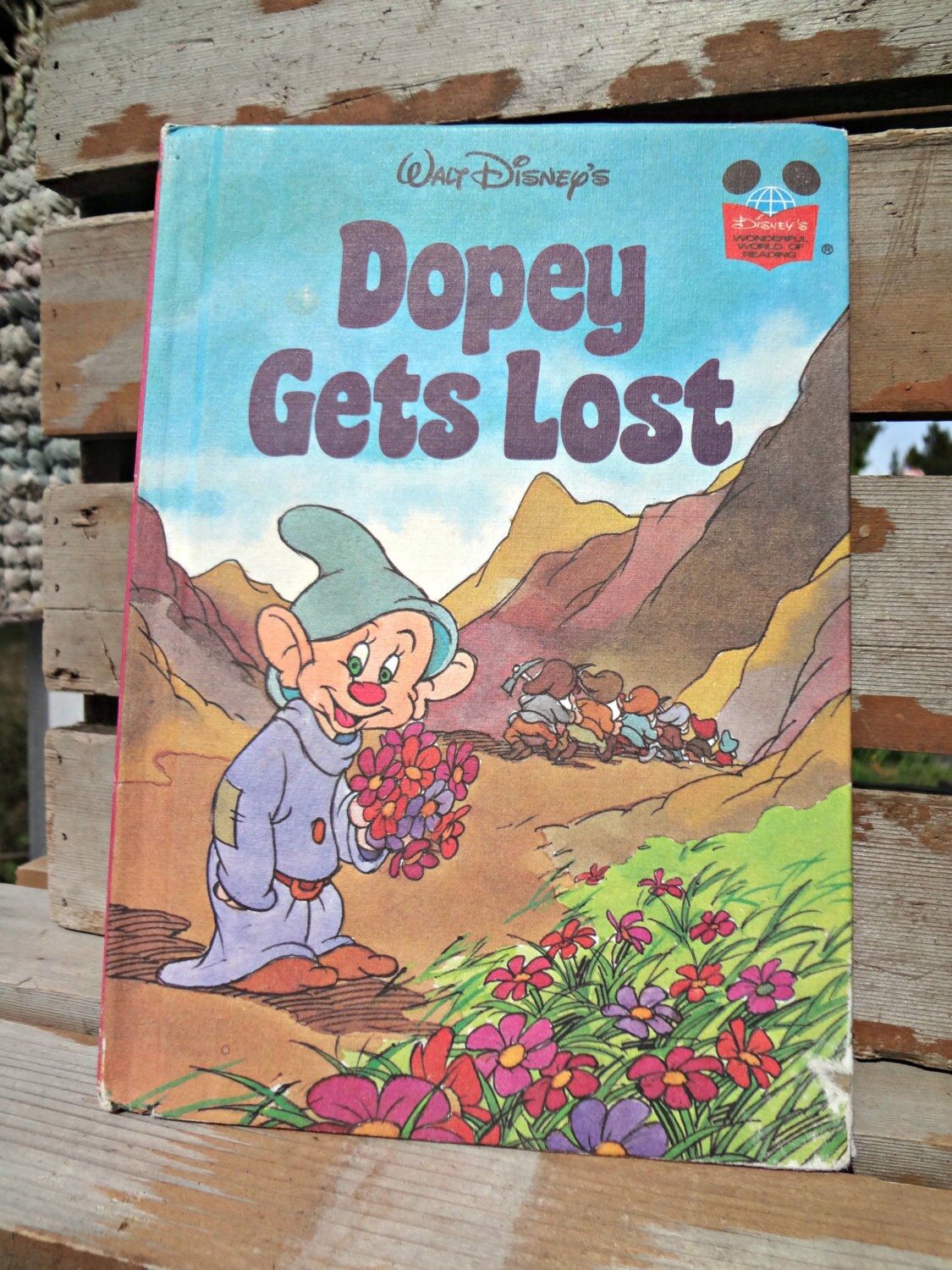 Walt Disneys Dopey Gets Lost Disneys Wonderful 