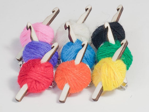 Crochet Hook & Ball of Yarn Brooch in 9 colours