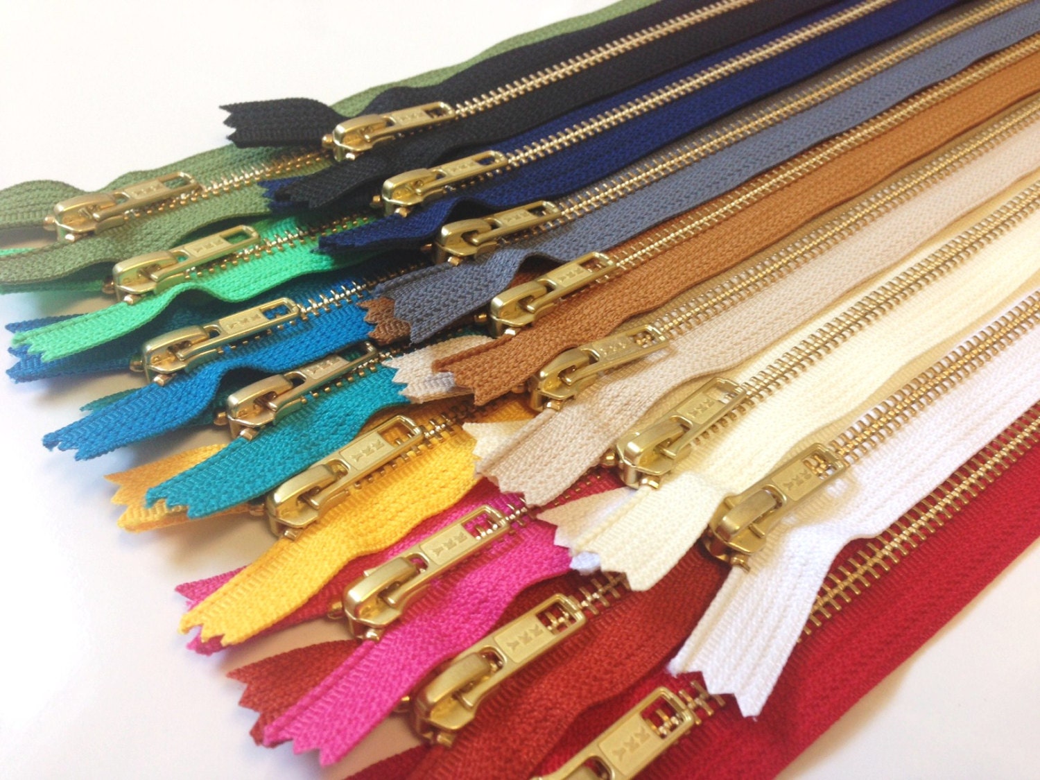 10 inch metal YKK zippers 15 pcs Gold teeth zip sampler