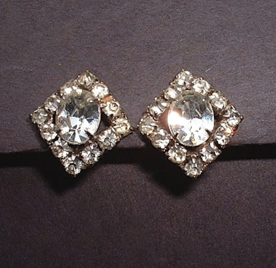 Sparkly Vintage 60s Rhinestone Earrings