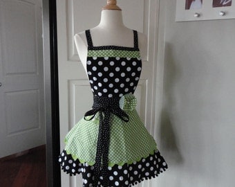 Spring Green ~ Annabelle Style ~ Women's Full Kitchen Retro Modern Apron