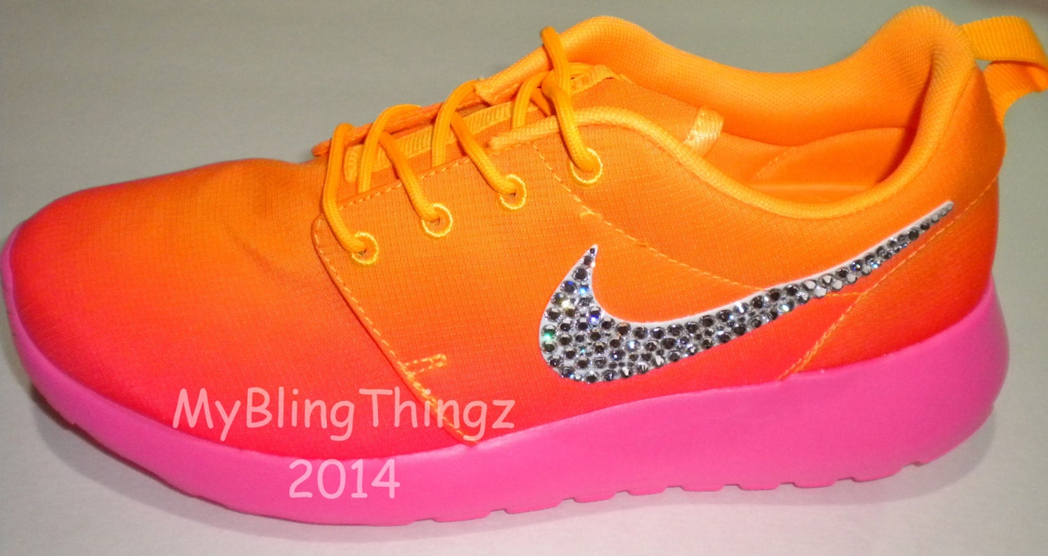 HOT Nike Roshe Run Print Shoes Atomic Mango / White / Pink