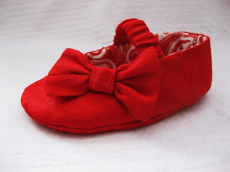 infant girl red shoes