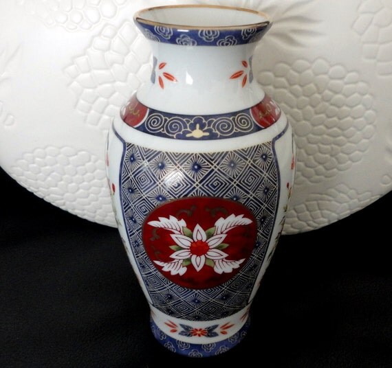 Toyo Ko Imari Vase from Japan by AuntieLindasAttic on Etsy
