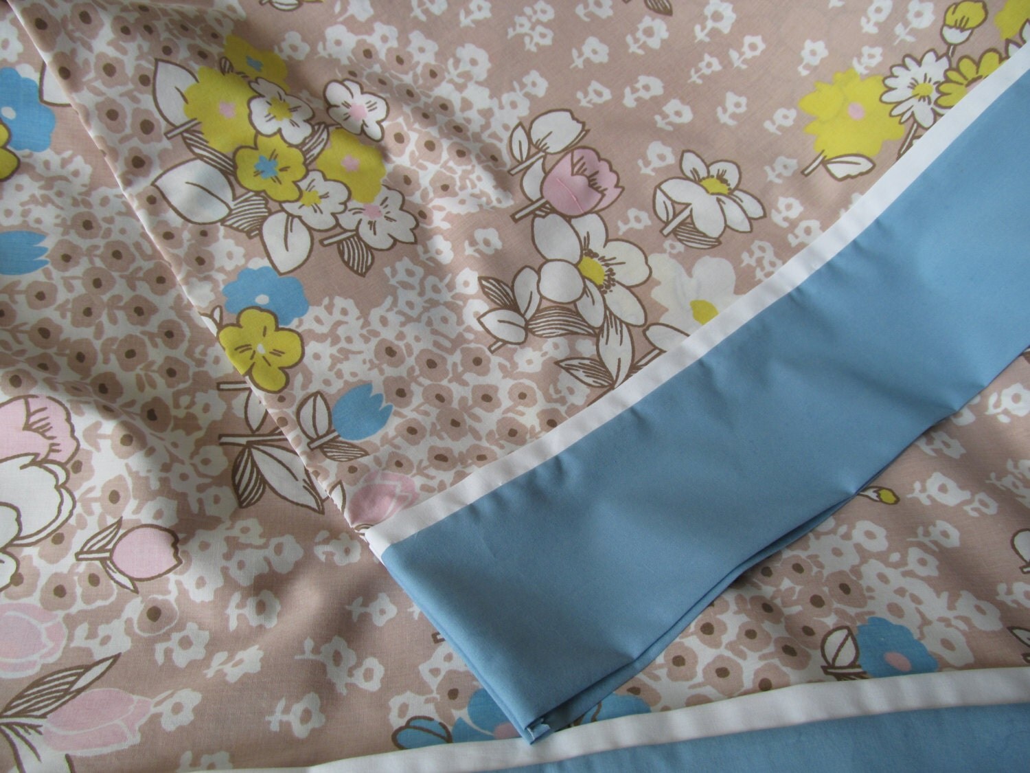 Retro Floral Pillowcase Pair Flowers Print Blue Brown White