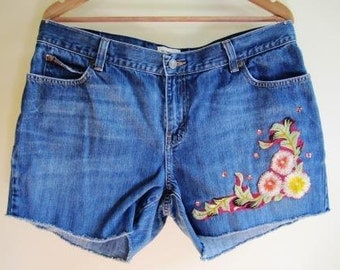 Distressed Cutoff Victorian Denim Shorts Floral Rocker Boho - Size Large