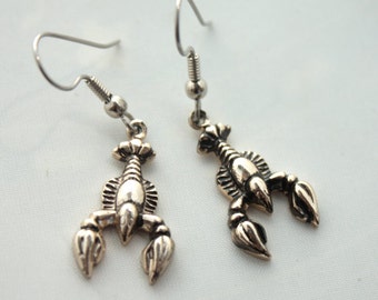 Vintage 1950's Earrings // 50s 60s Silver Surrealist Lobster Earrings