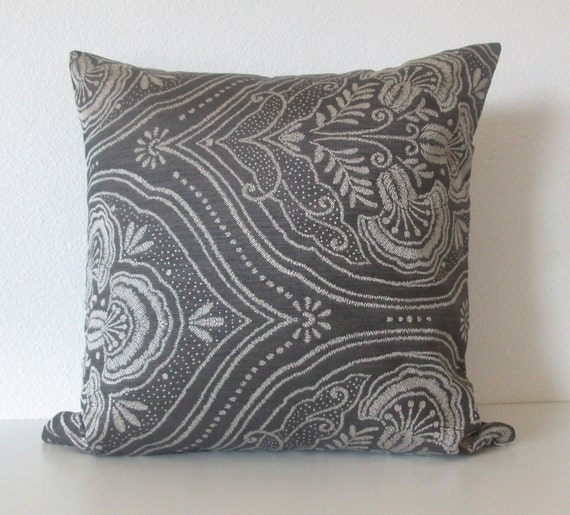 Ethan Allen Pewter silver charcoal black medallion decorative