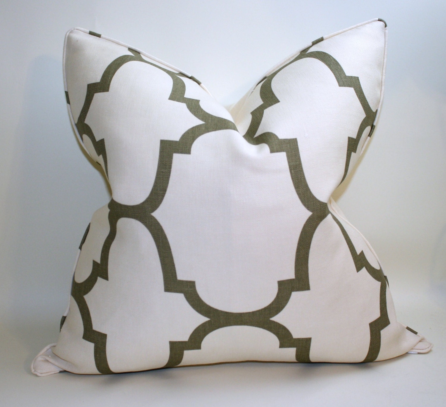 High End Pillow Cover Kravet Windsor Smith Riad by trendypillows