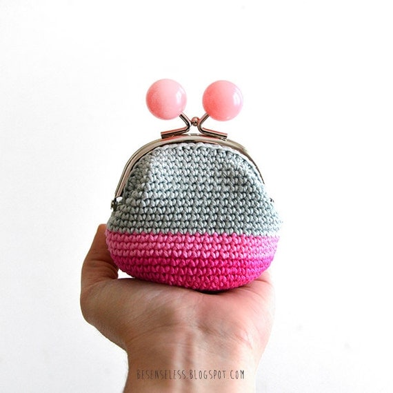 Pink bubbles - crochet coin purse