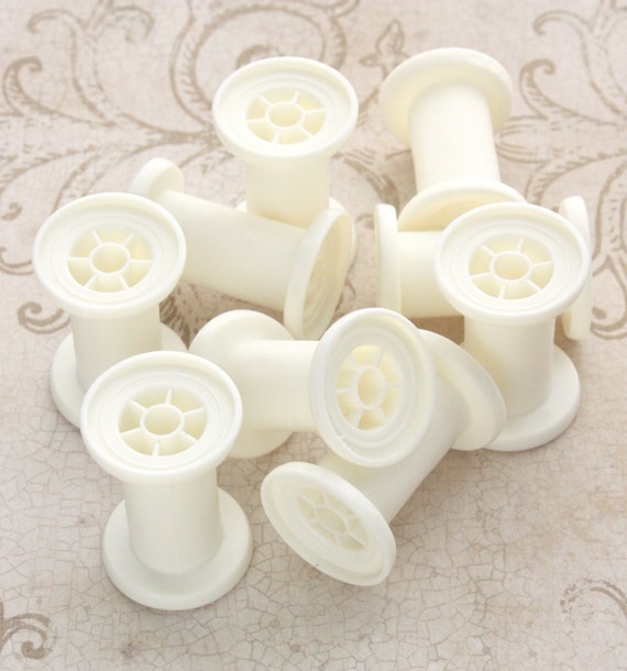 5 Empty spools Plastic Spools Thread spools by WhiteLilyFlowers