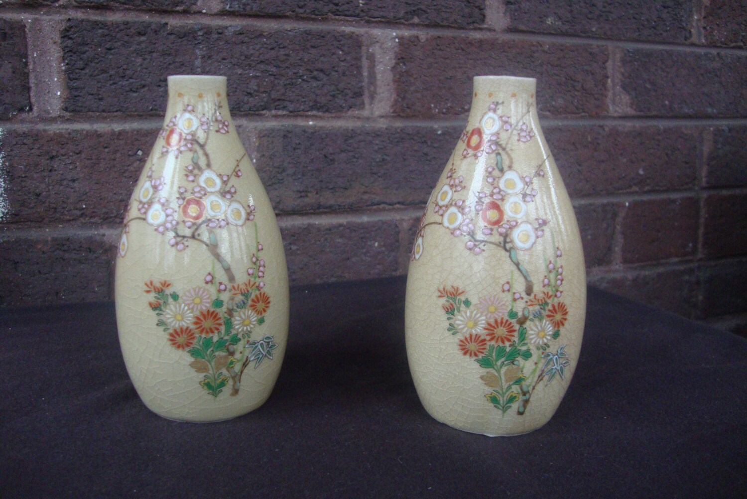 Pair vintage Satsuma Small Vases Made in Occupied Japan with